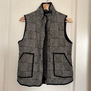 Francesca’s Black Patterned Vest